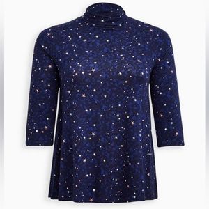 Torrid Plus Size 2 Supersoft Galaxy Blue Turtleneck Swing Shortsleeved Tee